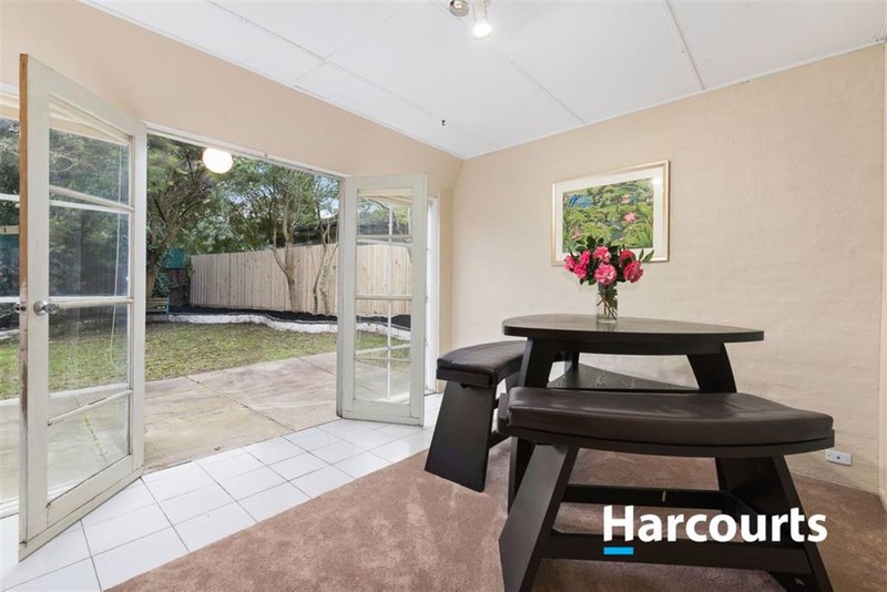 Photo - 25 Tate Avenue, Wantirna South VIC 3152 - Image 4