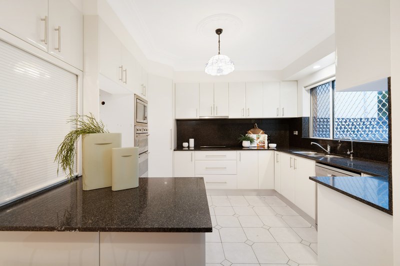 Photo - 25 Taunton Road, Hurstville NSW 2220 - Image 4