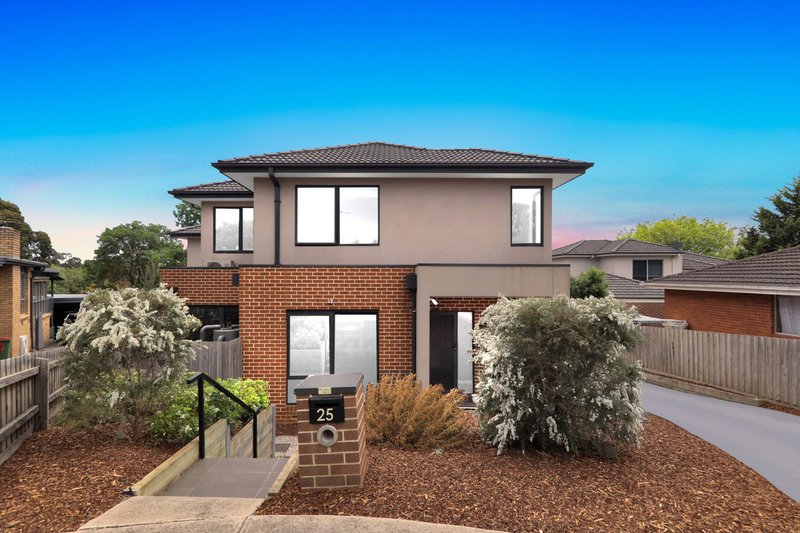 25 Terrigal Crescent, Kilsyth VIC 3137