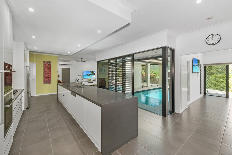 Photo - 25 The Peak Road, Brinsmead QLD 4870 - Image 2