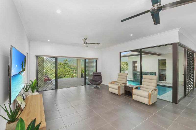 Photo - 25 The Peak Road, Brinsmead QLD 4870 - Image 10