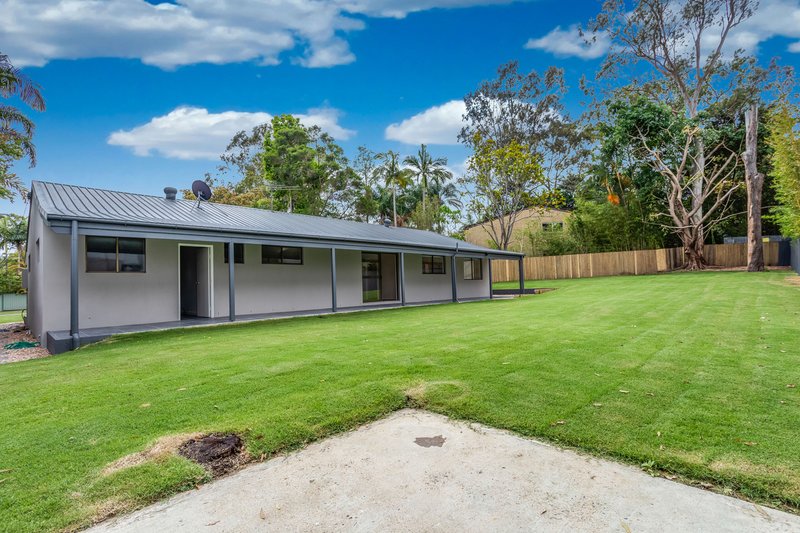 Photo - 25 Thomas Street, Narangba QLD 4504 - Image 6