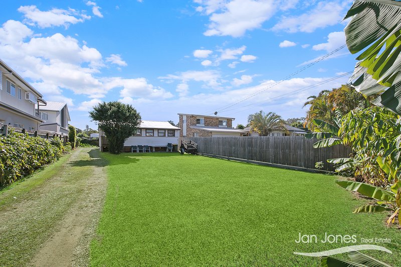 25 Thompson Cres , Clontarf QLD 4019