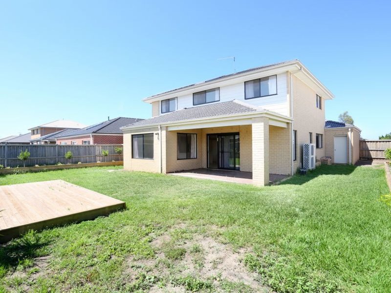 Photo - 25 Tobago Avenue, Point Cook VIC 3030 - Image 4