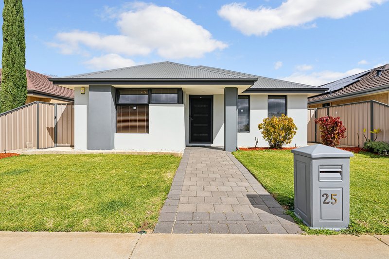 Photo - 25 Torino Crescent, Piara Waters WA 6112 - Image 1