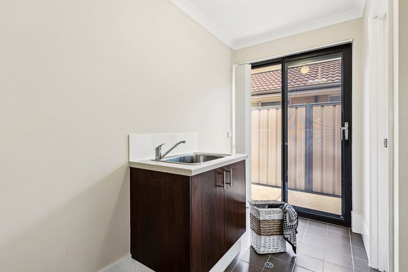 Photo - 25 Torino Crescent, Piara Waters WA 6112 - Image 16