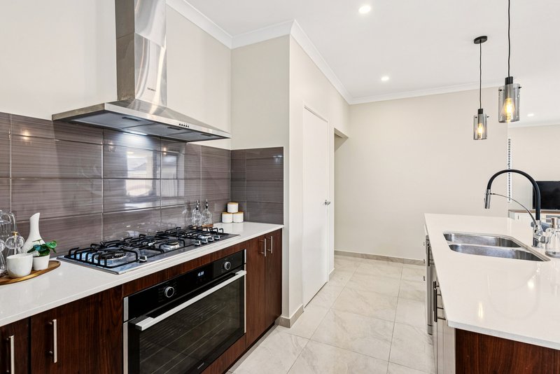 Photo - 25 Torino Crescent, Piara Waters WA 6112 - Image 20