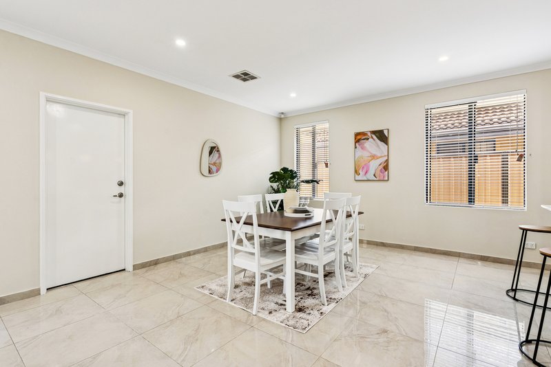 Photo - 25 Torino Crescent, Piara Waters WA 6112 - Image 23