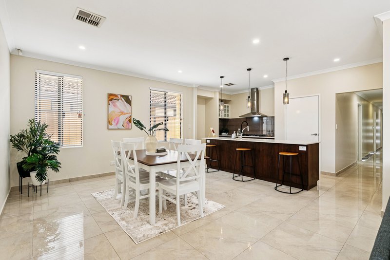 Photo - 25 Torino Crescent, Piara Waters WA 6112 - Image 24