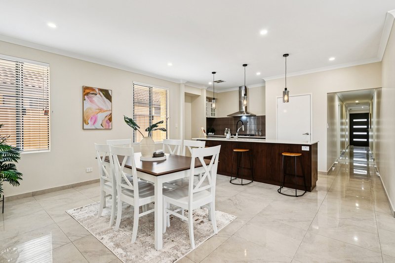 Photo - 25 Torino Crescent, Piara Waters WA 6112 - Image 25