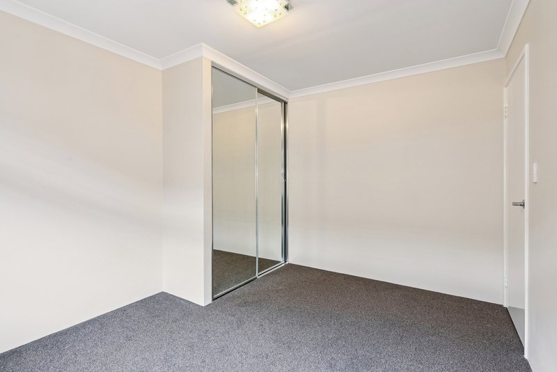 Photo - 25 Torino Crescent, Piara Waters WA 6112 - Image 31