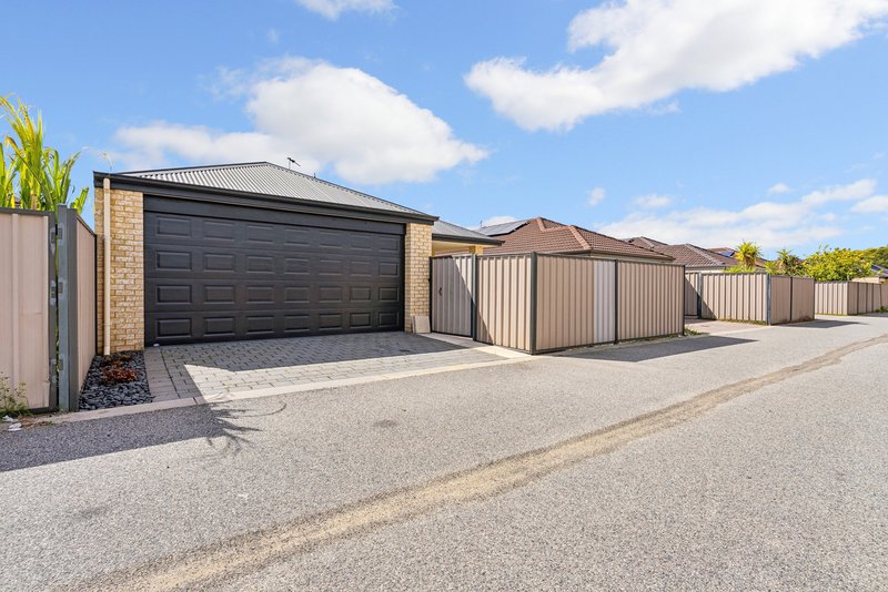 Photo - 25 Torino Crescent, Piara Waters WA 6112 - Image 35