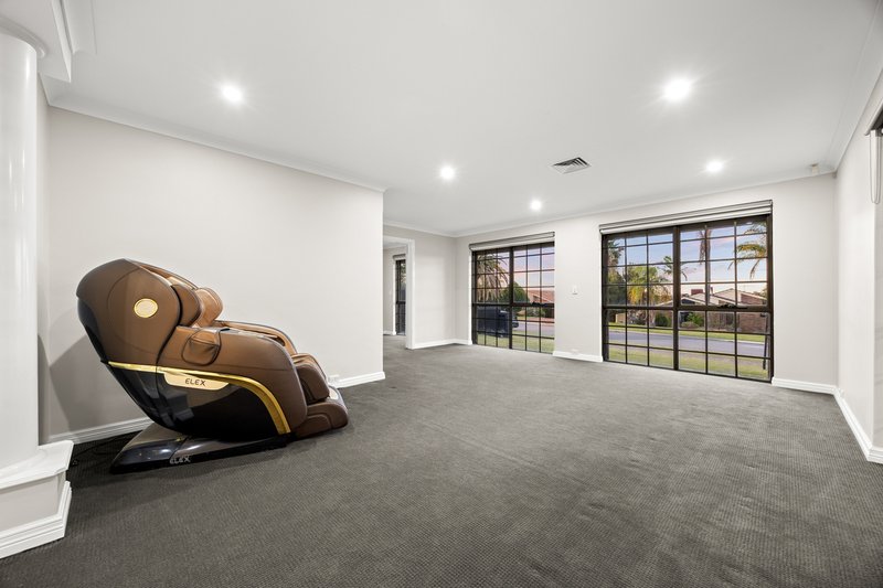 Photo - 25 Towerhill Road, Alexander Heights WA 6064 - Image 7