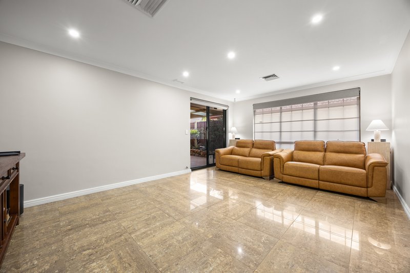 Photo - 25 Towerhill Road, Alexander Heights WA 6064 - Image 19