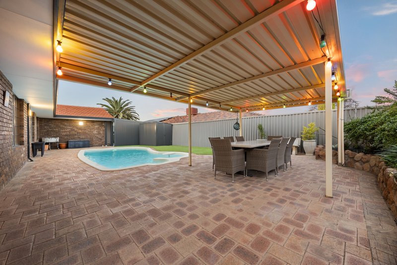 Photo - 25 Towerhill Road, Alexander Heights WA 6064 - Image 32