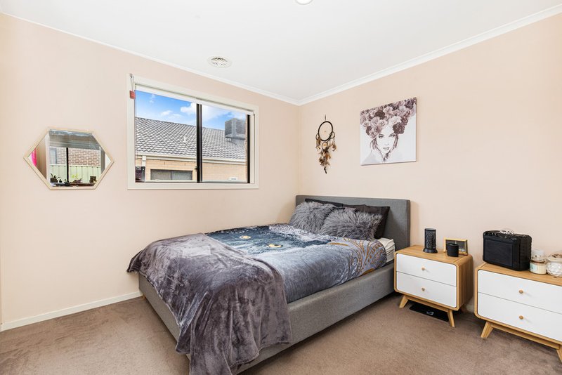 Photo - 25 Townsend Street, Wyndham Vale VIC 3024 - Image 4