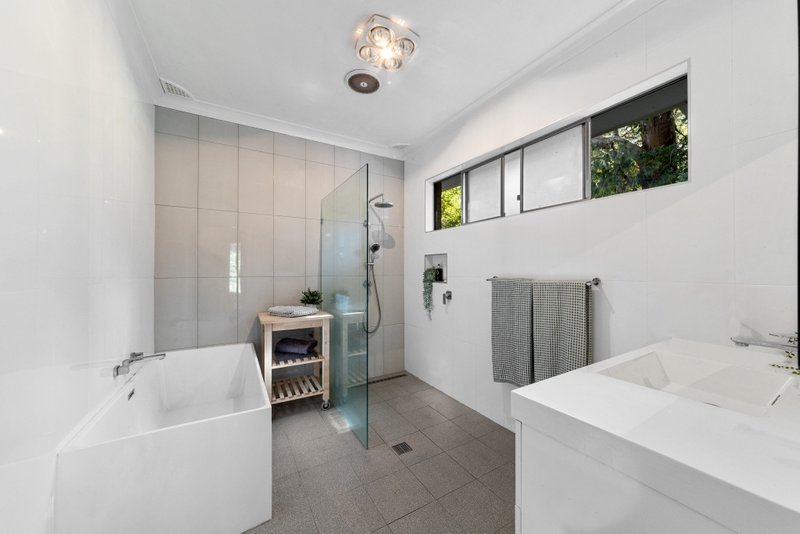 Photo - 25 Trade Winds Avenue, Terrigal NSW 2260 - Image 7