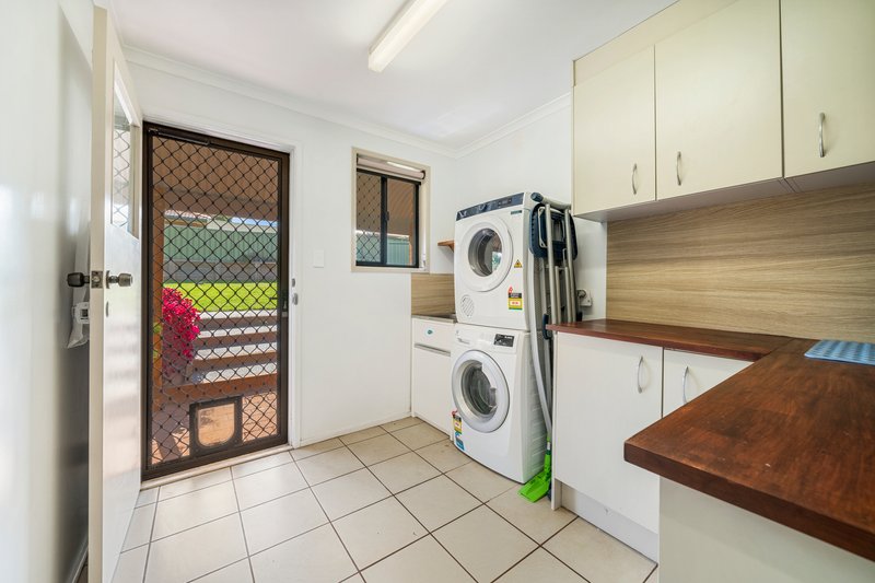 Photo - 25 Traminer Drive, Wilsonton Heights QLD 4350 - Image 13