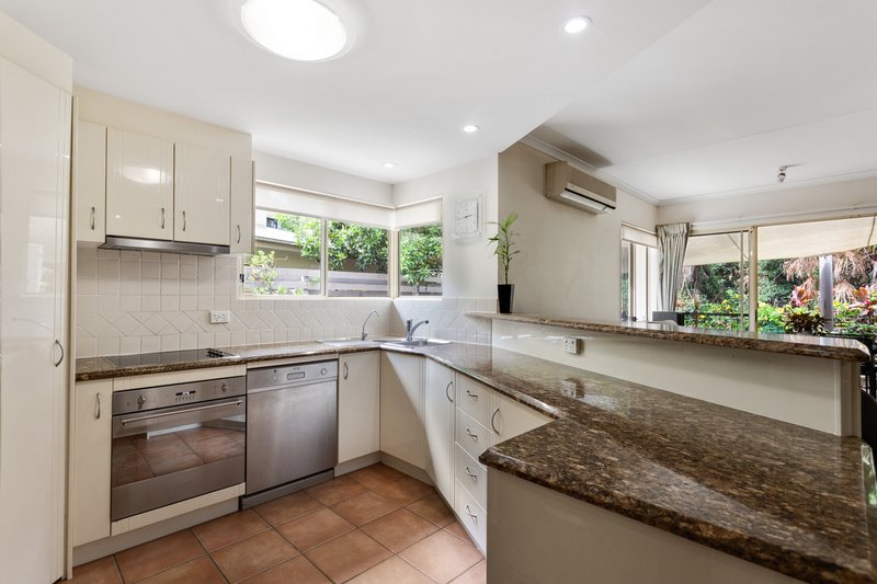 Photo - 2/5 Tranquil Place, Alexandra Headland QLD 4572 - Image 3