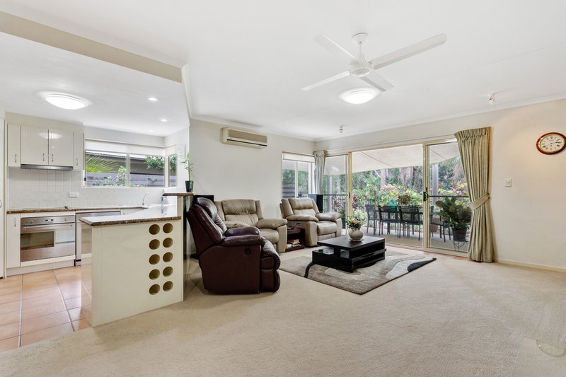 Photo - 2/5 Tranquil Place, Alexandra Headland QLD 4572 - Image 7