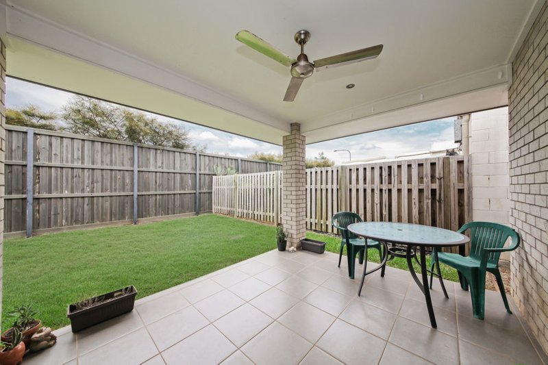 Photo - 25 Tribeca Circuit, North Lakes QLD 4509 - Image 14