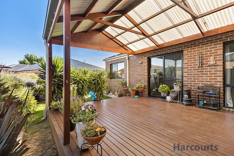 Photo - 25 Tudor Avenue, Delacombe VIC 3356 - Image 11