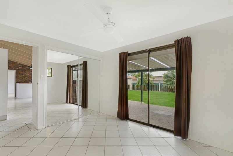 Photo - 25 Tugun Street, Tugun QLD 4224 - Image 6