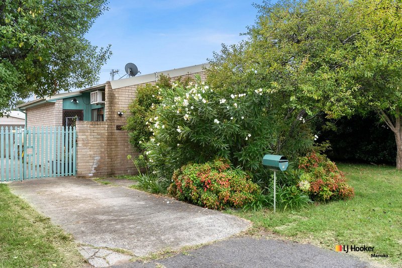 25 Tungun Street, Narrabundah ACT 2604