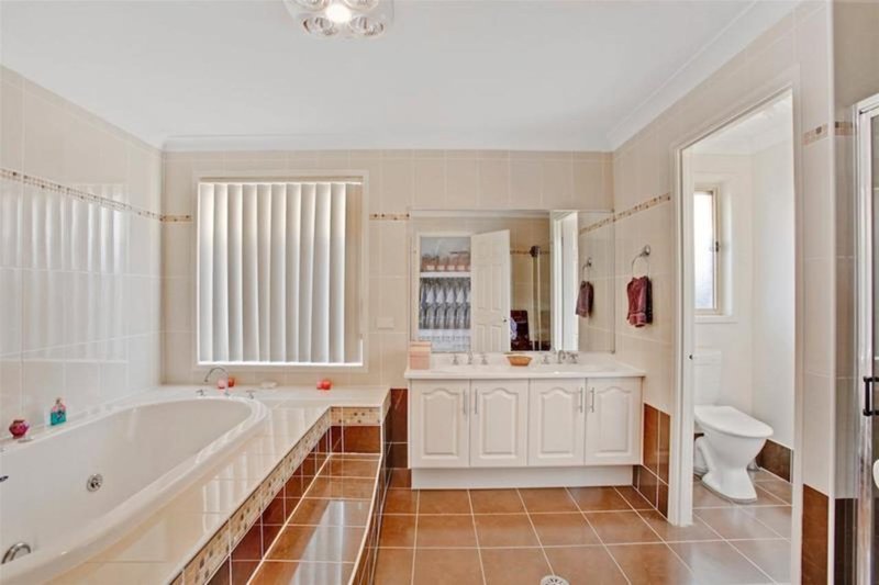 Photo - 25 Turbott Avenue, Harrington Park NSW 2567 - Image 9