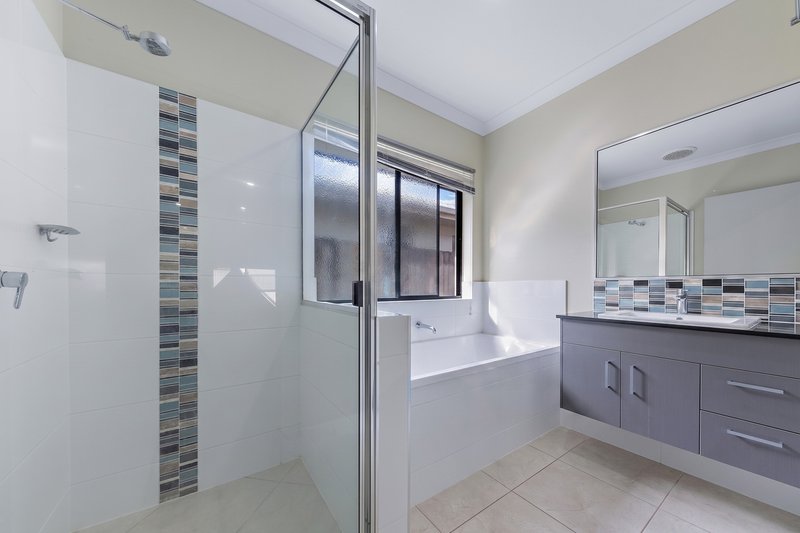 Photo - 25 Twin Creek Court, Cannonvale QLD 4802 - Image 12