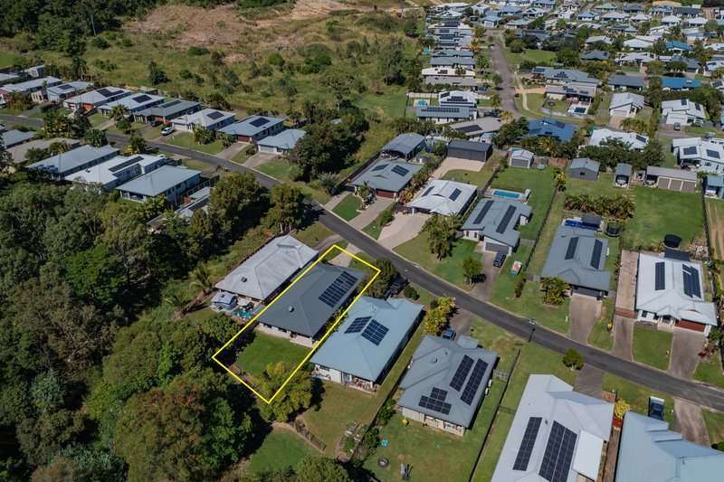Photo - 25 Twin Creek Court, Cannonvale QLD 4802 - Image 13