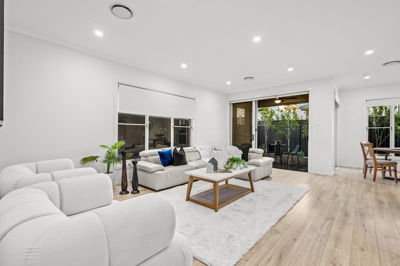 Photo - 25 Uma Street, Rouse Hill NSW 2155 - Image 3