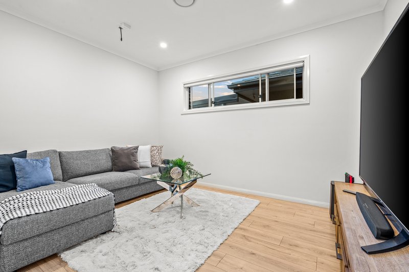 Photo - 25 Uma Street, Rouse Hill NSW 2155 - Image 7