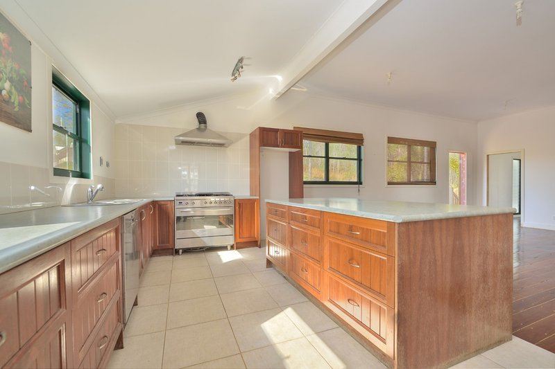 Photo - 25 Upton Road, Beecher QLD 4680 - Image 2