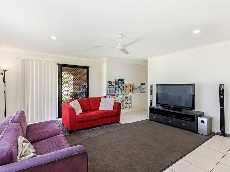 Photo - 25 Varley Street, Lowood QLD 4311 - Image 4