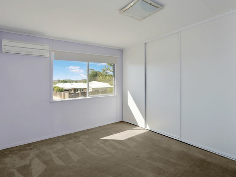 Photo - 25 Verry Street, Mount Isa QLD 4825 - Image 5