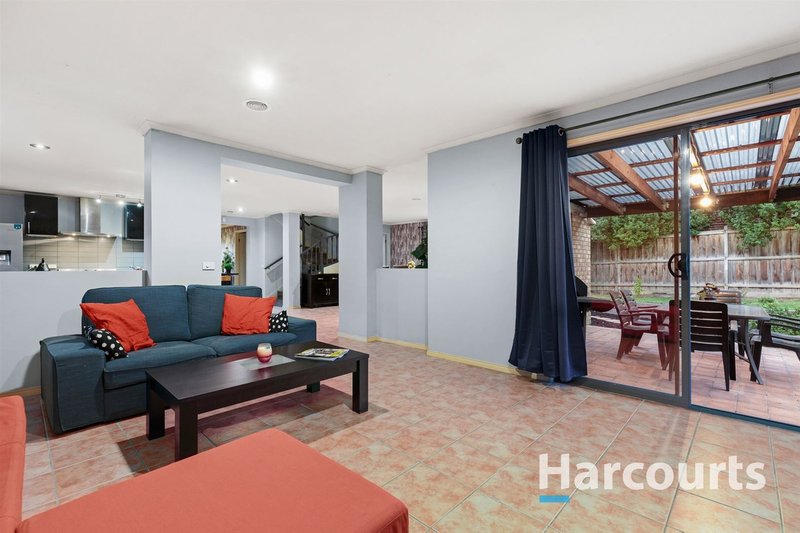 Photo - 25 Victoria Knox Avenue, Rowville VIC 3178 - Image 5