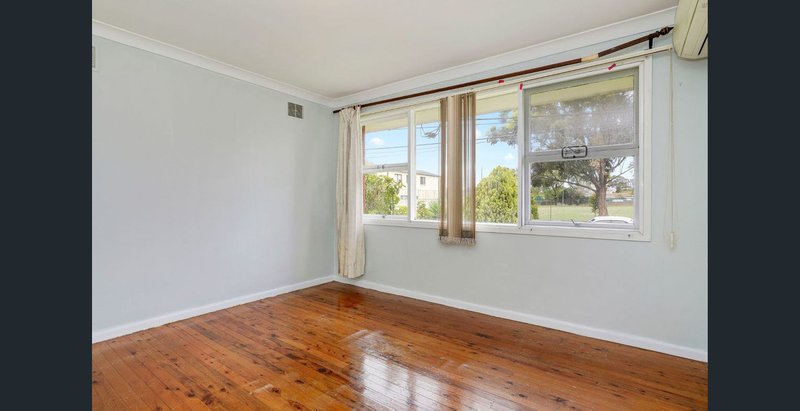 Photo - 25 Vincent Avenue, Liverpool NSW 2170 - Image 4