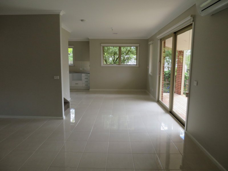 Photo - 2/5 Vision Street, Chadstone VIC 3148 - Image 2