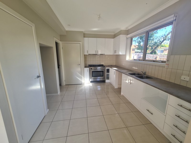 Photo - 2/5 Vision Street, Chadstone VIC 3148 - Image 3