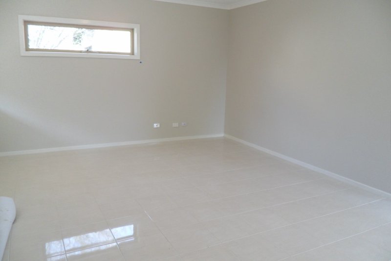 Photo - 2/5 Vision Street, Chadstone VIC 3148 - Image 4