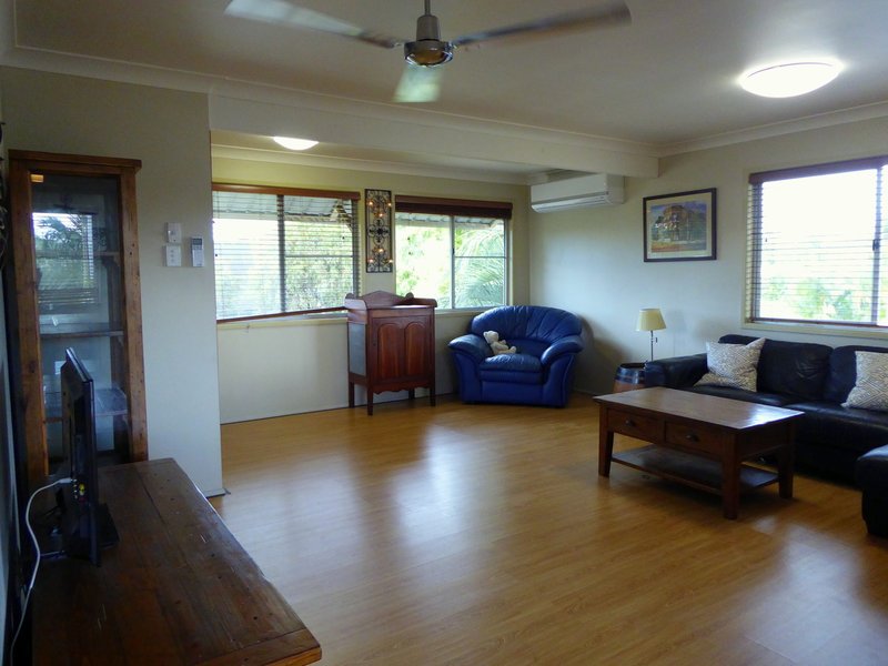 Photo - 25 Wagtail Dr , Deception Bay QLD 4508 - Image 2