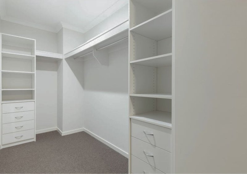 Photo - 25 Wakeling Drive, Edmondson Park NSW 2174 - Image 8