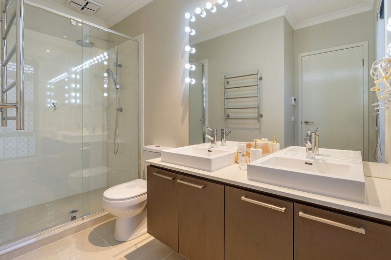 Photo - 25 Wallflower Close, Craigieburn VIC 3064 - Image 9