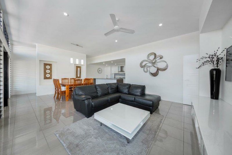 Photo - 25 Wanda Drive, Boyne Island QLD 4680 - Image 8