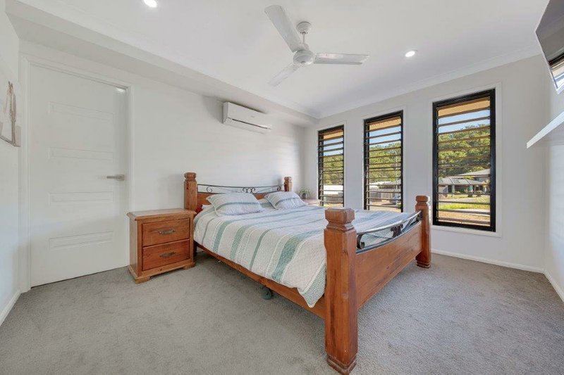 Photo - 25 Wanda Drive, Boyne Island QLD 4680 - Image 11