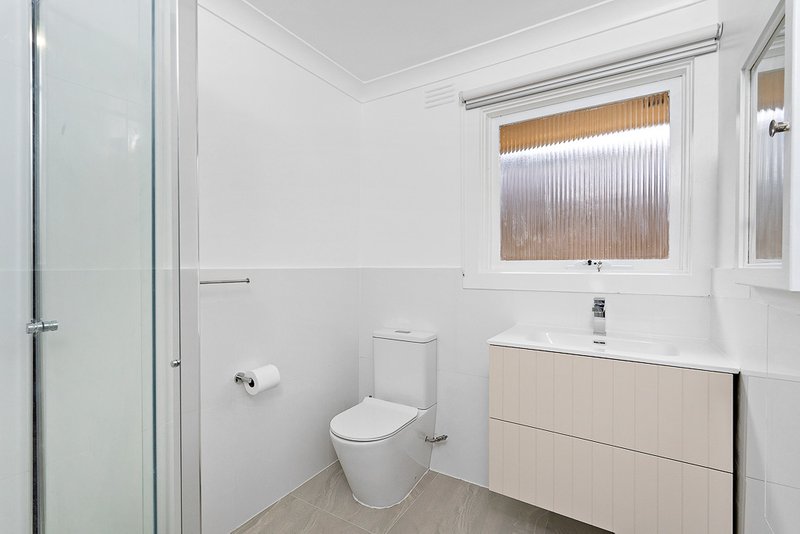 Photo - 25 Wangarra Road, Frankston VIC 3199 - Image 5