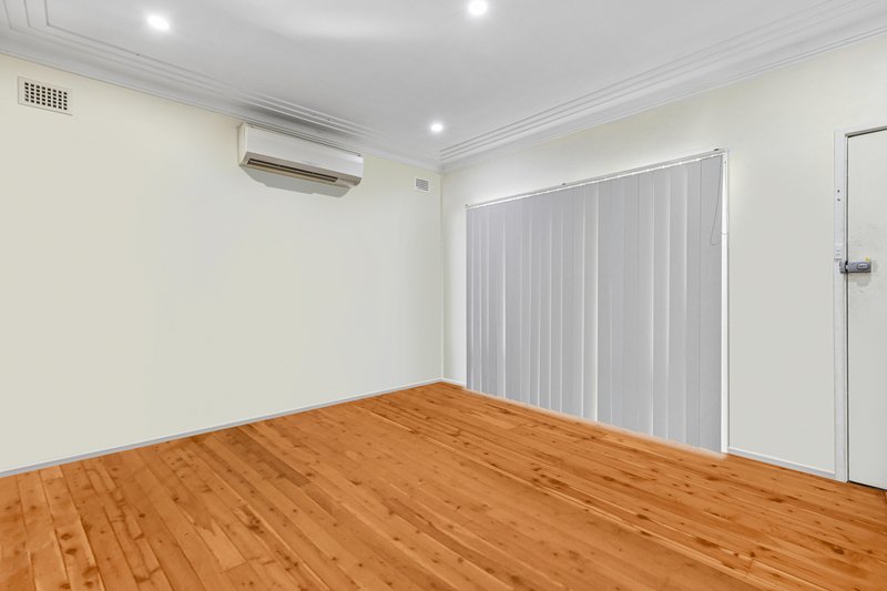 Photo - 25 Watkins Road, Baulkham Hills NSW 2153 - Image 2