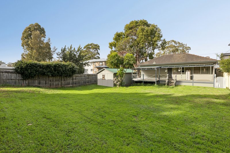 Photo - 25 Watkins Road, Baulkham Hills NSW 2153 - Image 7
