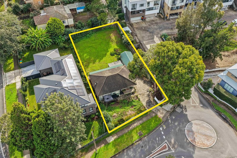 Photo - 25 Watkins Road, Baulkham Hills NSW 2153 - Image 11